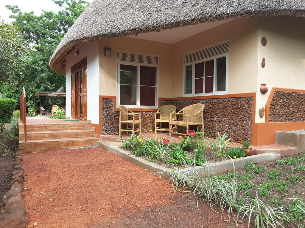 Brownstone Country Home Lira Luaran gambar